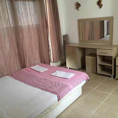 Beyaz Sahil Evleri Sitesi *