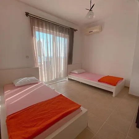 Beyaz Sahil Evleri Sitesi Villa