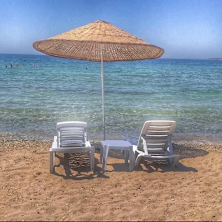 Beyaz Sahil Evleri Sitesi Villa *