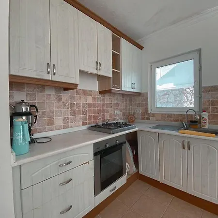 Beyaz Sahil Evleri Sitesi *